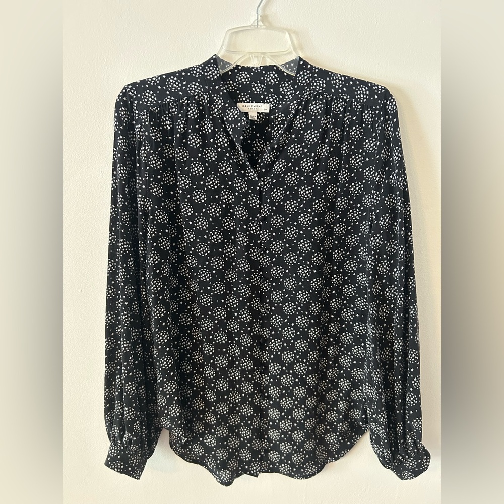 EQUIPMENT Silk Blouse Top Black With White Stars Women's Size Small